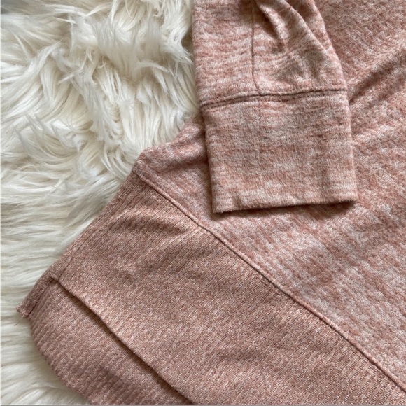 NWOT GAP soft spun cowl neck pullover sweater with rib knit details! Size Small - Picture 11 of 16